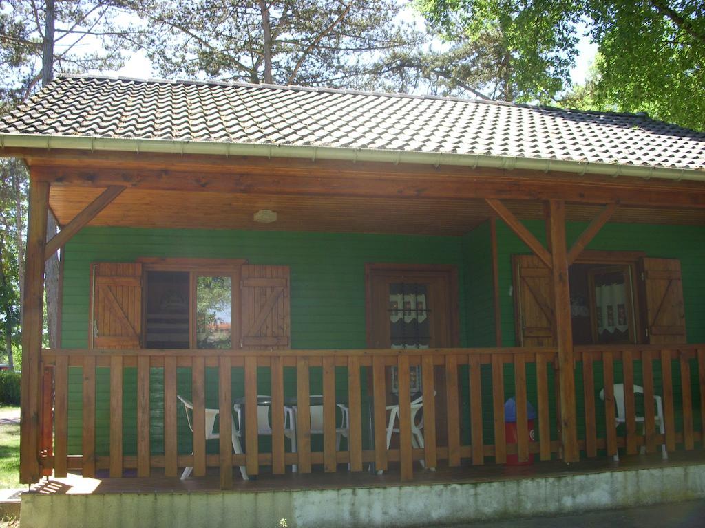 Camping De La Pelouse Jaulny Luaran gambar